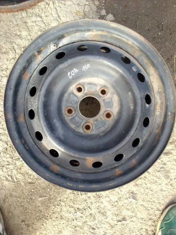 Диск колесный Toyota Corolla 4261112A10 ZRE151