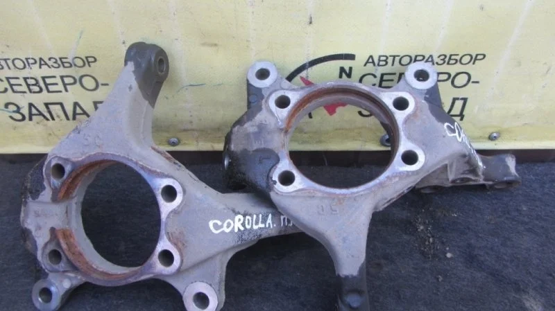 Кулак поворотный Toyota Corolla ZRE151