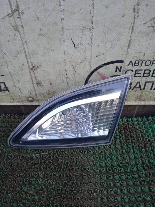 Фонарь Mazda 3 BL