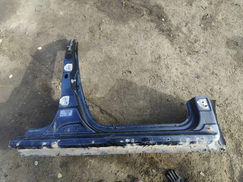 Порог кузова Renault Duster 2014 X79