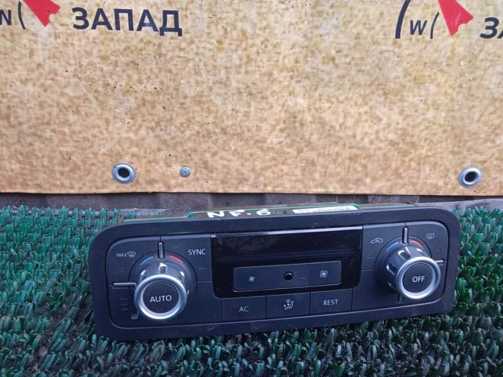 Блок управления отопителя Volkswagen Touareg 2011 NF