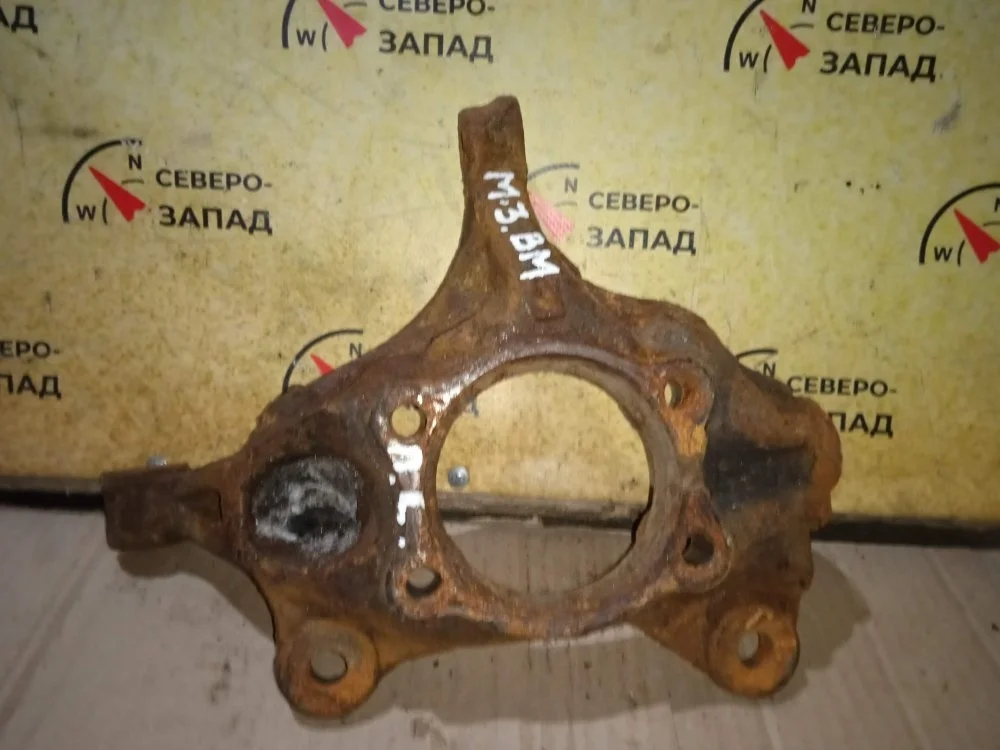 Кулак поворотный Mazda 3 2013 BM