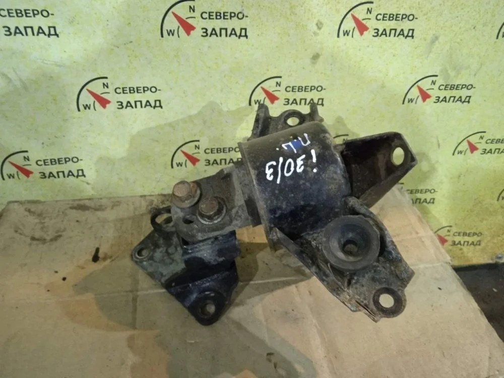 Подушка двигателя Hyundai I30 2010 218301M000 FD G4FC, левая