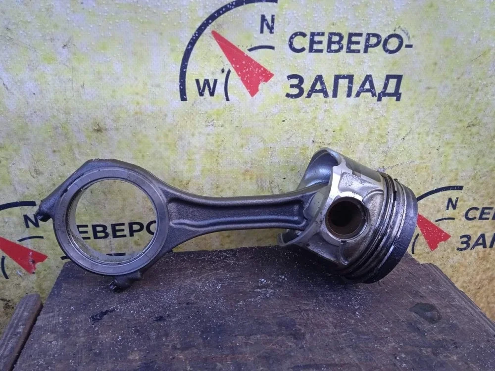 Поршень с шатуном Volkswagen Touareg 2012 7P5