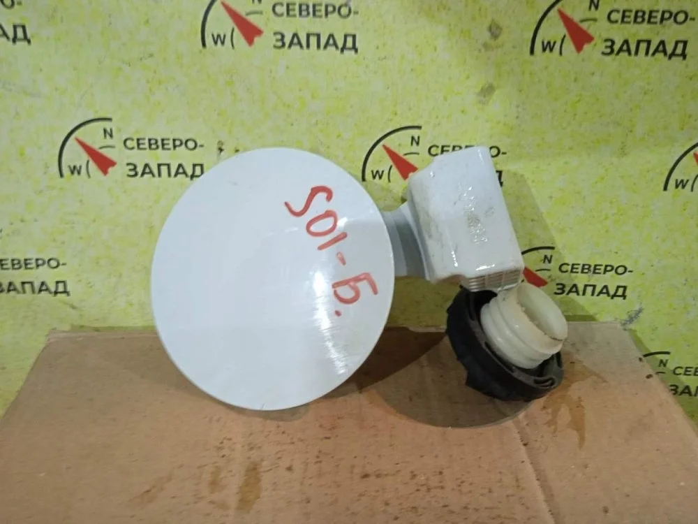 Лючок бензобака Hyundai Solaris 2016 695100U000 RB G4FA