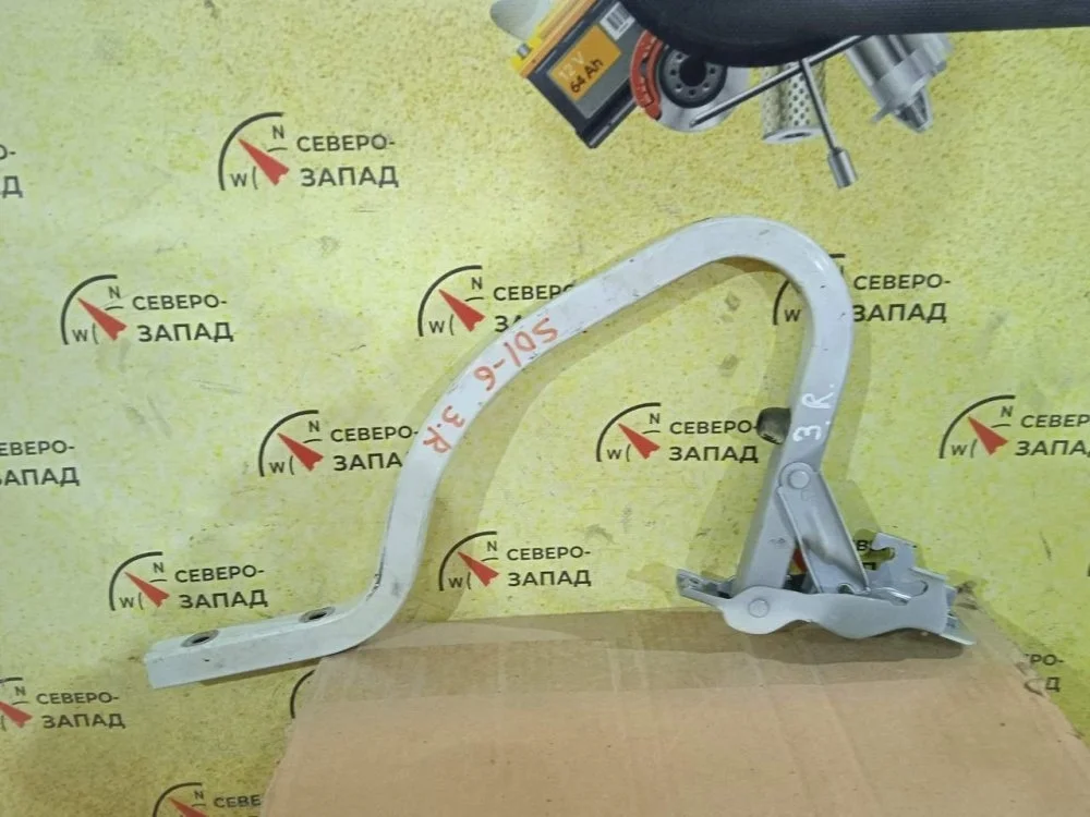 Петля крышки багажника Hyundai Solaris 2016 792204L000 RB G4FA, правая