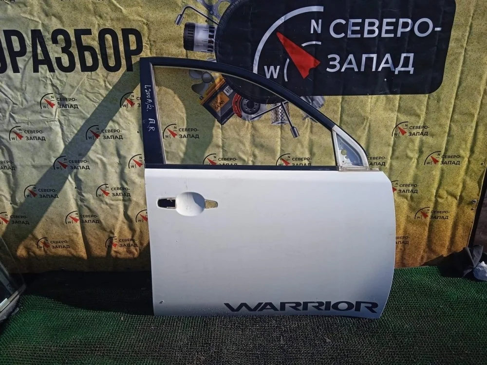 Дверь Mitsubishi L200 2011 KB4T