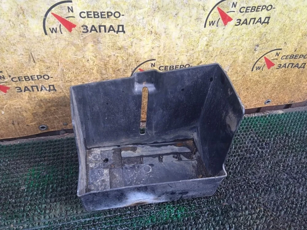 Площадка акб Mitsubishi L200 2011 MN179221 KB4T 4D56-6-DFL