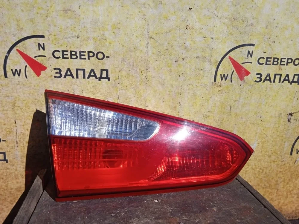 Фонарь внутренний Kia Cerato 2014 YD
