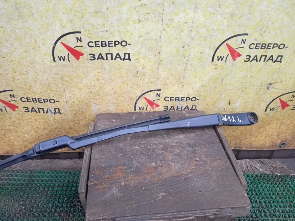 Поводок стеклоочистителя Kia Ceed 2008 983111H000 ED G4FC, левый