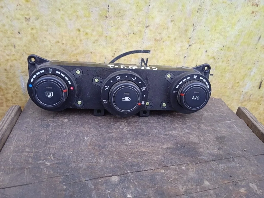 Блок управления отопителя Kia Ceed 2008 972501H000EQ ED G4FC