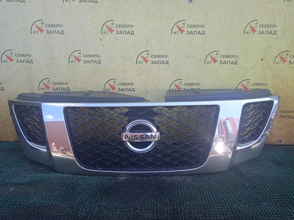 Решетка радиатора Nissan Patrol 2012 Y62