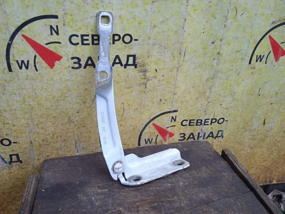 Петля капота Renault Logan 2017 654013159R L52 K7M812, левая