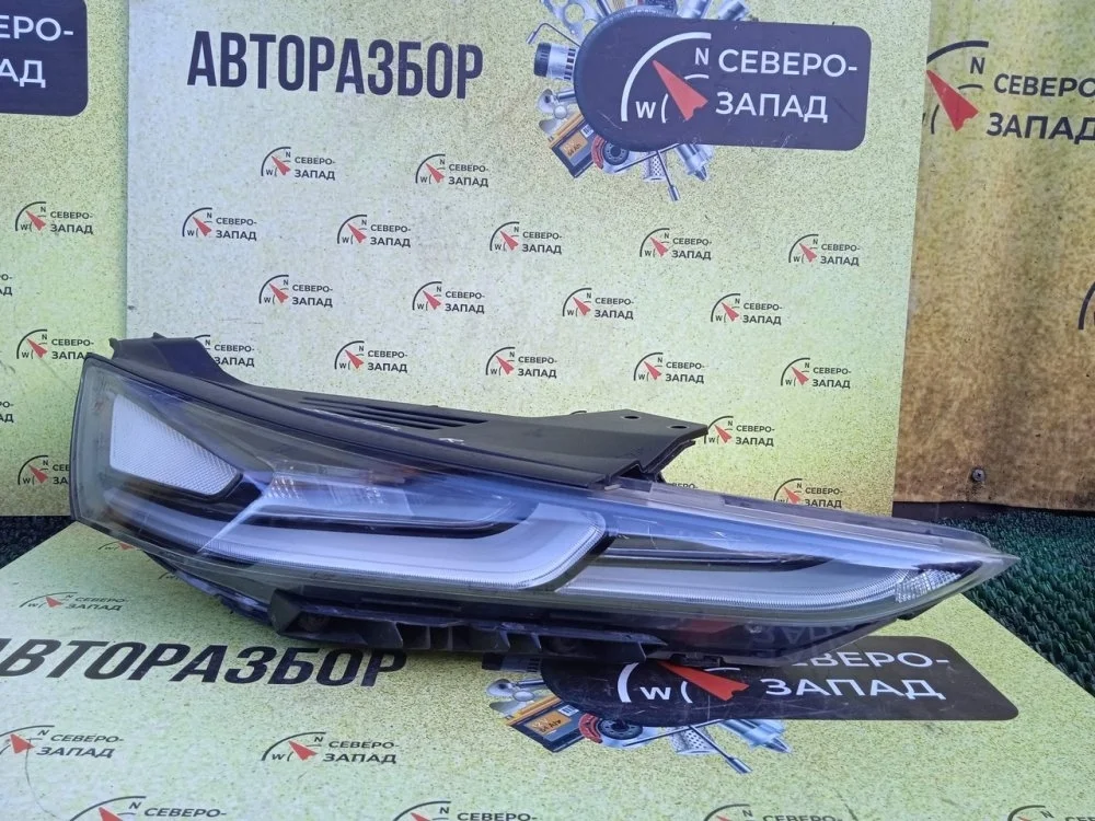 Фара Hyundai Santa Fe 2020 TM