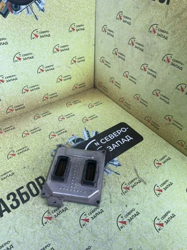 Блок управления двигателем Opel Astra 2011 H