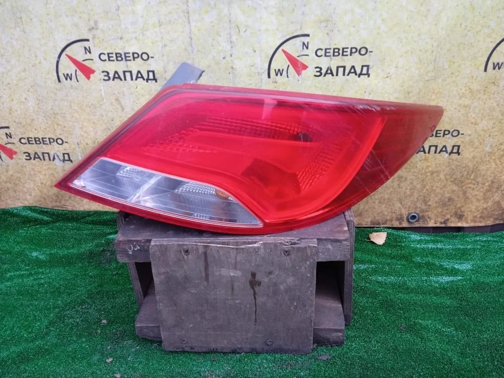 Фонарь наружний Hyundai Solaris 2016 RB