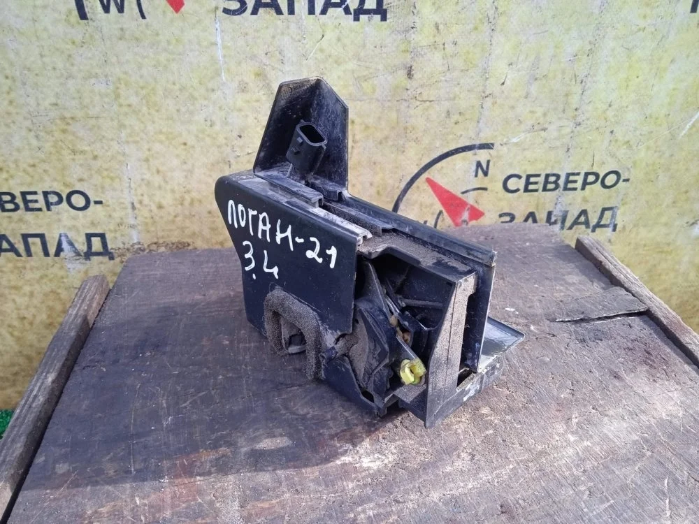 Замок двери Renault Logan 2016 825035141R L52 K7M812, задний левый