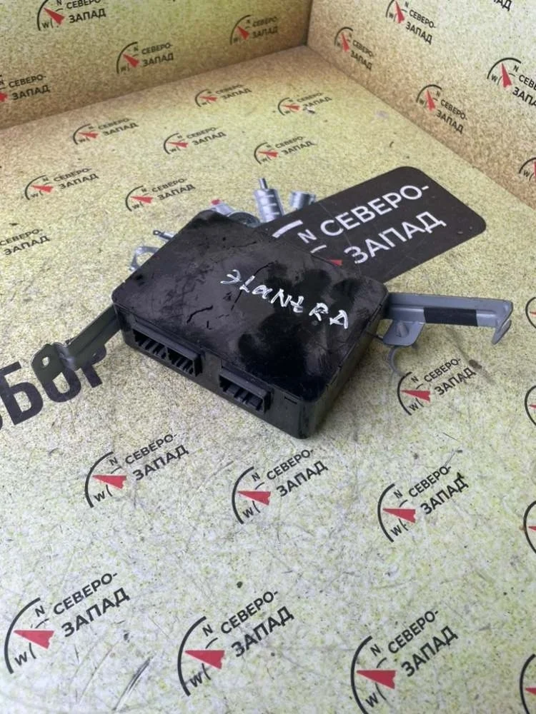 Блок комфорта Hyundai Elantra 2001 954002D010