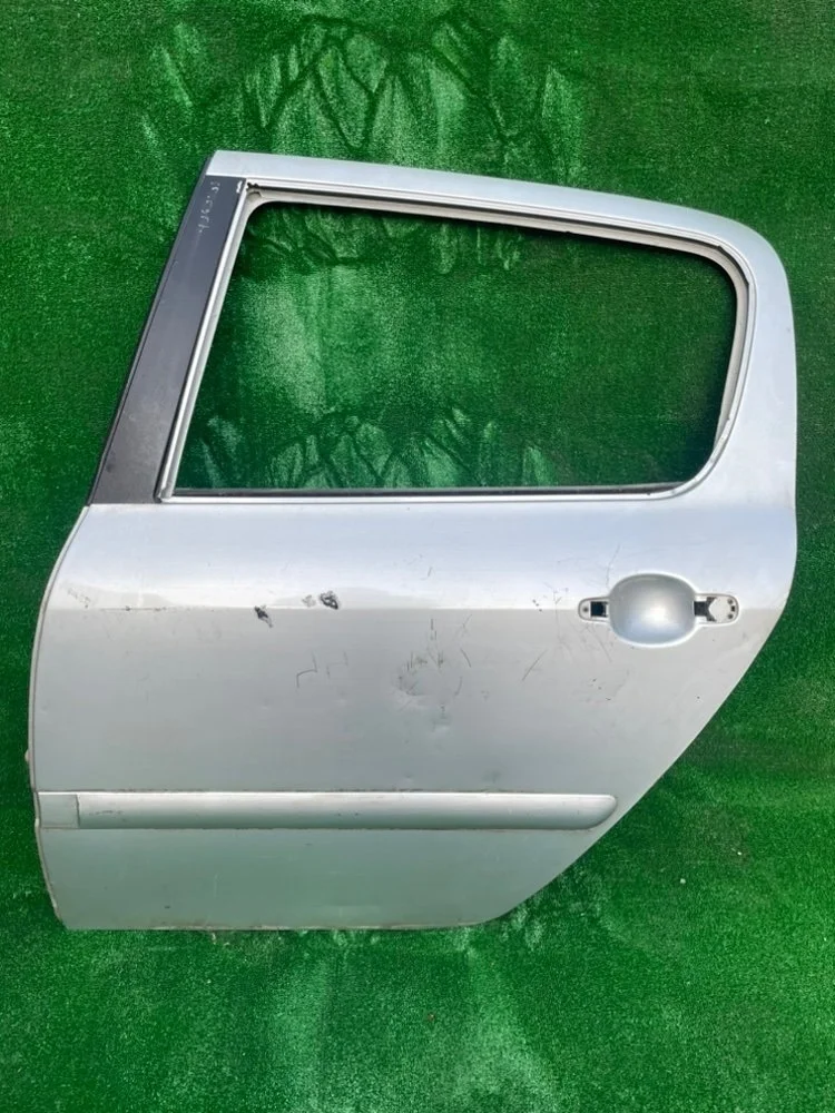 Дверь боковая Peugeot 307 2001—2005