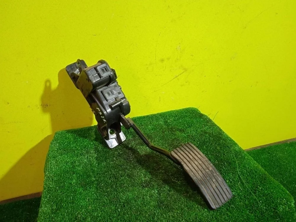 Педаль газа Mitsubishi Pajero Sport 2010 MR992933 KH 4D56-6-DEL