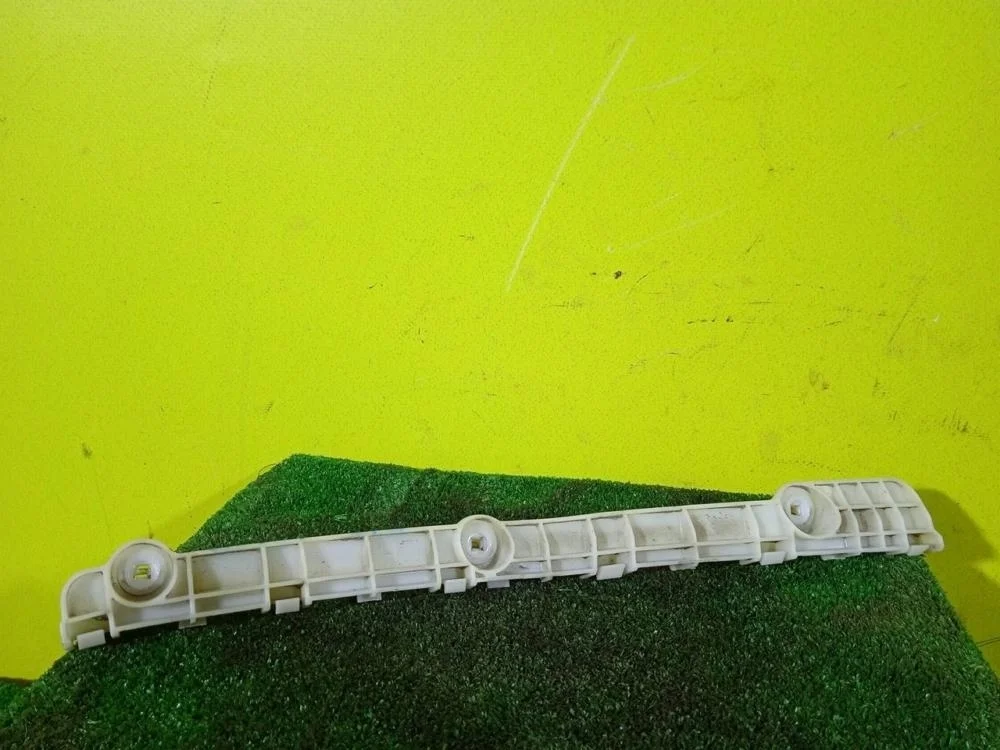 Кронштейн бампера Mitsubishi Outlander Xl 2007 6410A221 CW 6B31-0-70L, задний левый