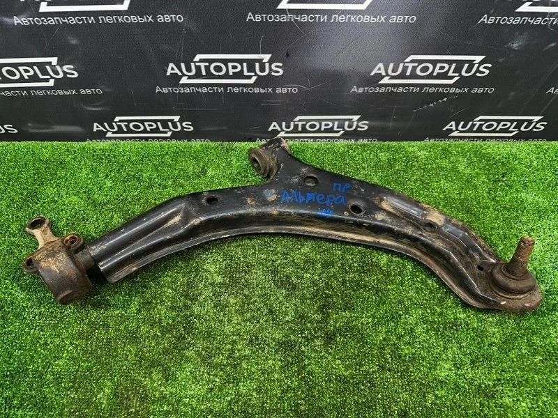 Рычаг Nissan Almera 2000 54500BM400 N16 1.5 QG15, передний правый