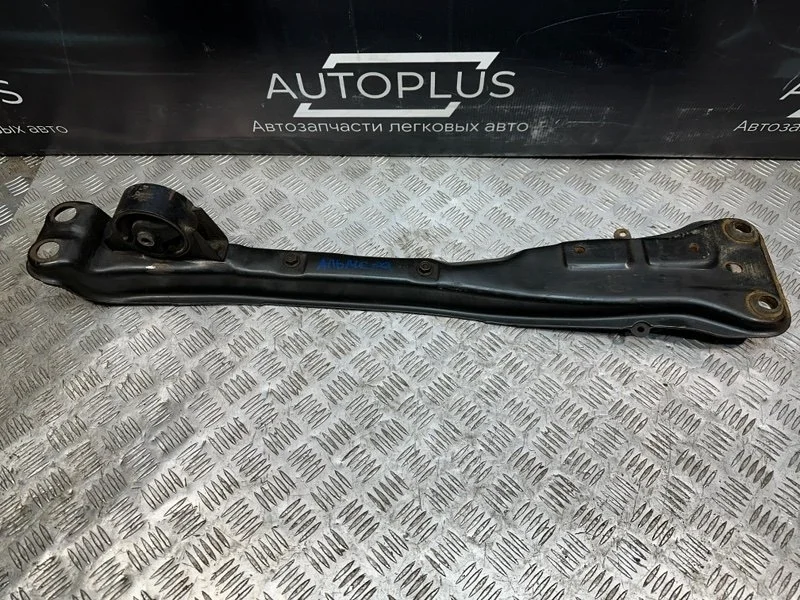Продольная балка Nissan Almera 2000 11240BM500 N16 1.5 QG15, передняя