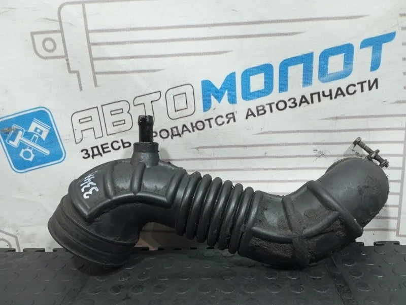 Патрубок воздушного фильтра Kia Sorento BL D4CB