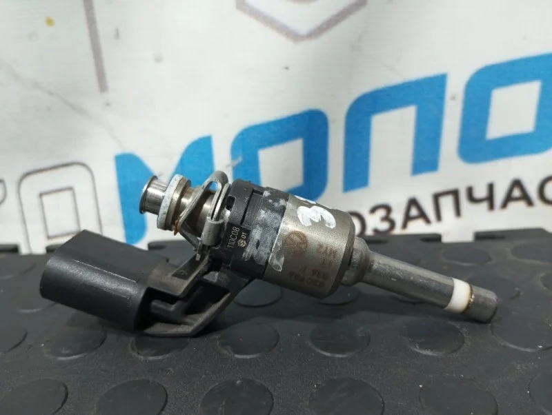 Форсунка топливная Volkswagen Golf 6 5K5 CAV