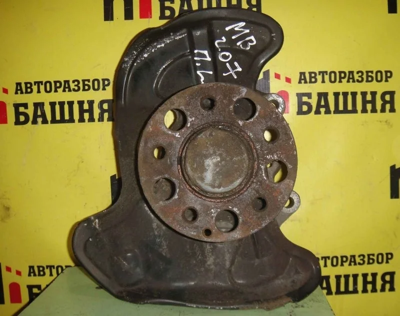 Кулак поворотный Mercedes -Class w207