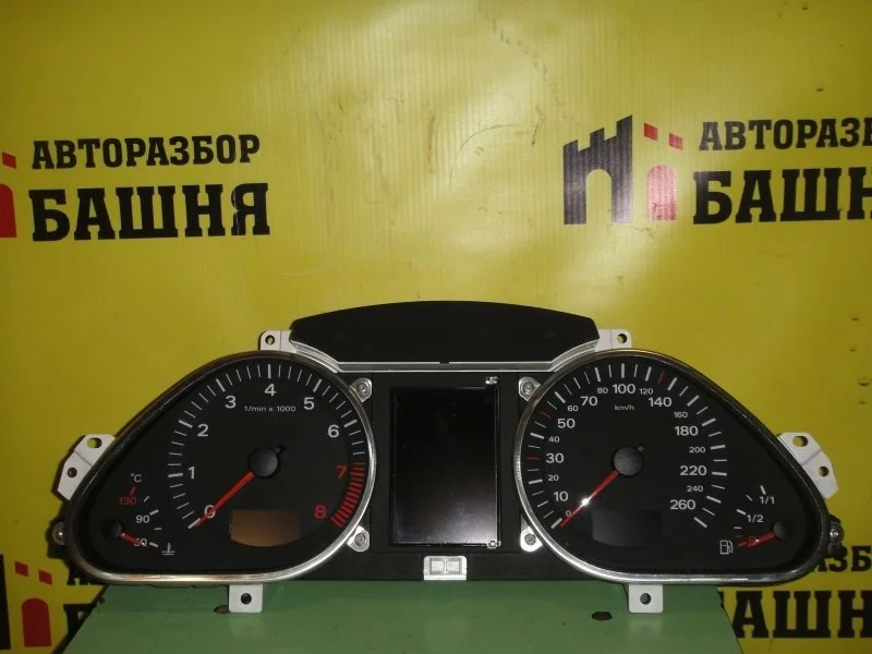 Щиток приборов Audi A6 4F0920900M
