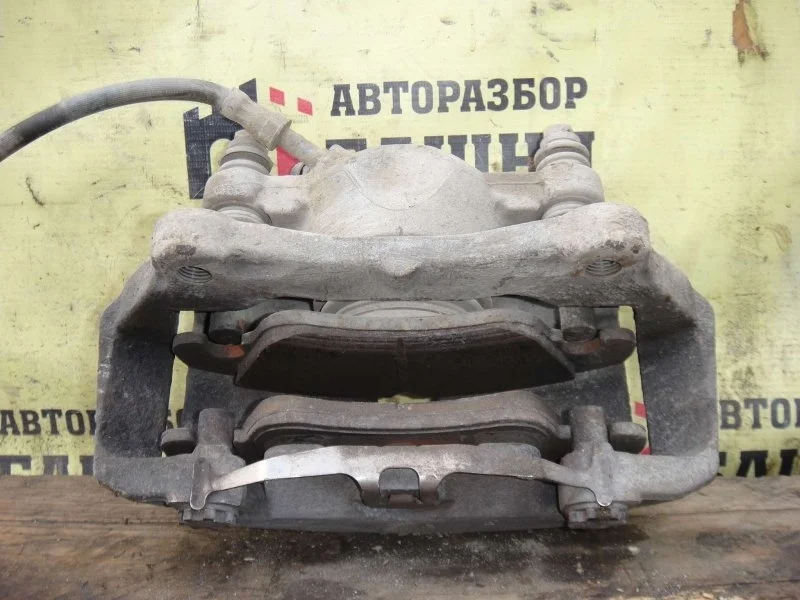 Суппорт тормозной Audi Q5 8K0615124D, передний правый