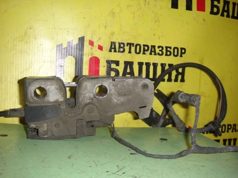 Замок капота Volkswagen Passat CC
