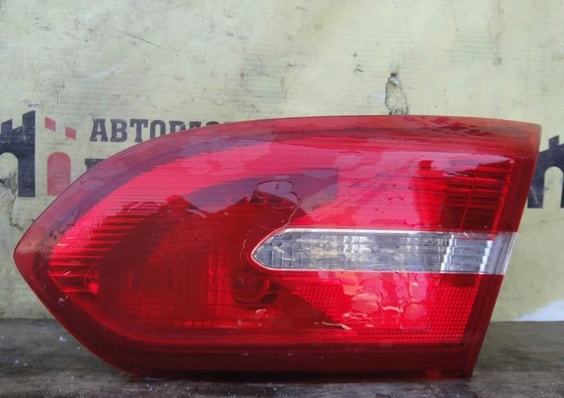 Фонарь внутренний Ford Focus 3