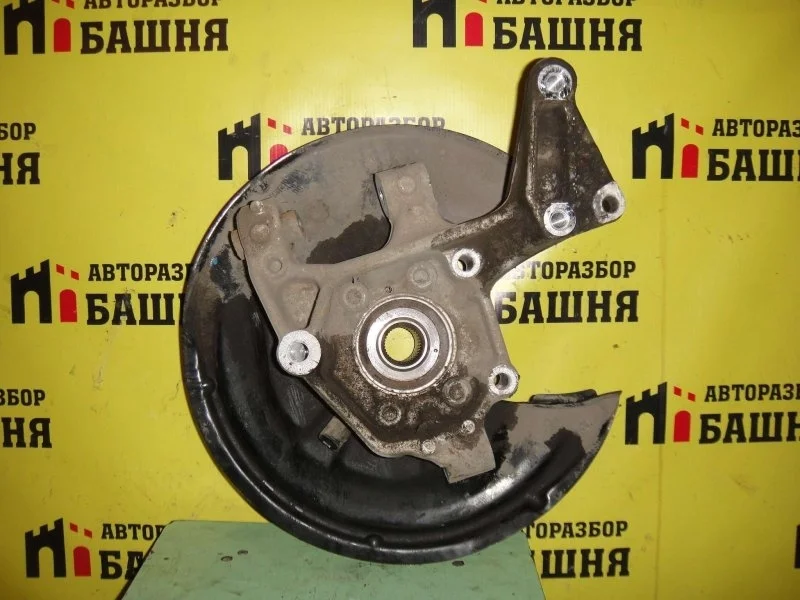 Кулак поворотный Audi Q3