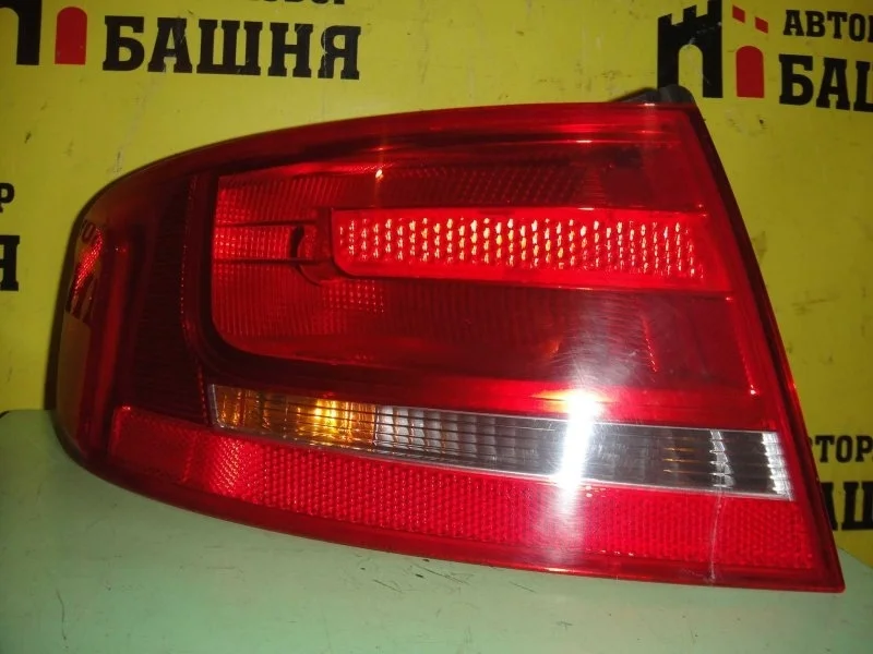 Фонарь Audi A4 b8