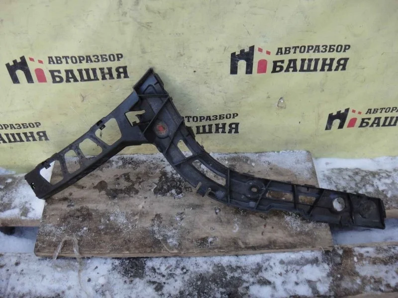 Кронштейн бампера Jaguar Xf C2Z13533, задний правый