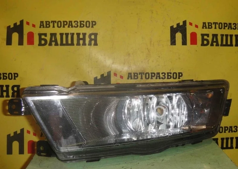 Фара противотуманная Skoda Rapid 5JA941701, левая