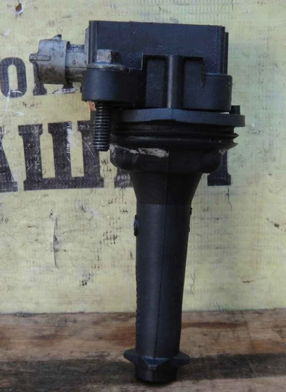 Катушка зажигания Ford Mondeo 1371601 4