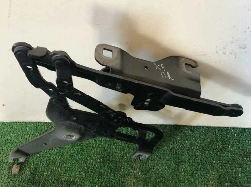 Петля капота Bmw X5 41007381782 F15, правая