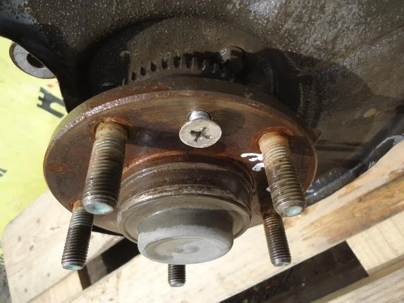 Ступица Mazda 6 G14V2615XB GG, задняя