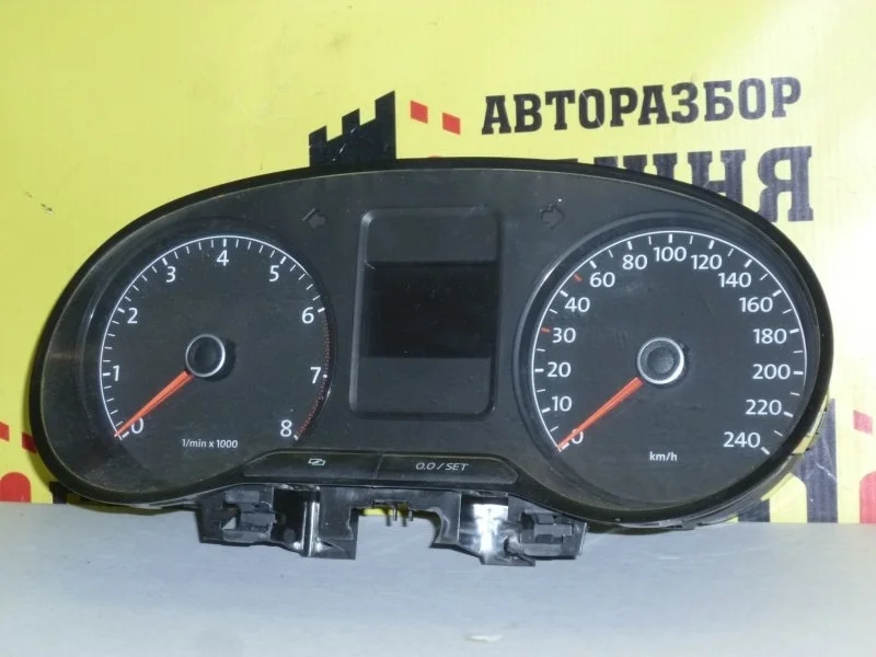 Щиток приборов Volkswagen Polo 6RU920860D