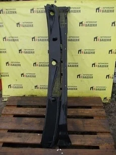 Жабо Nissan Pathfinder 66862EB400 R51