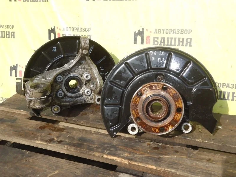 Кулак поворотный Volkswagen Passat B6