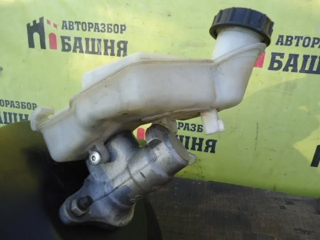 Главный тормозной цилиндр Ford Fusion 1743440 CBK