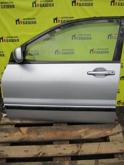 Стекло двери Mitsubishi Lancer MR525731 CS 4G18, переднее левое