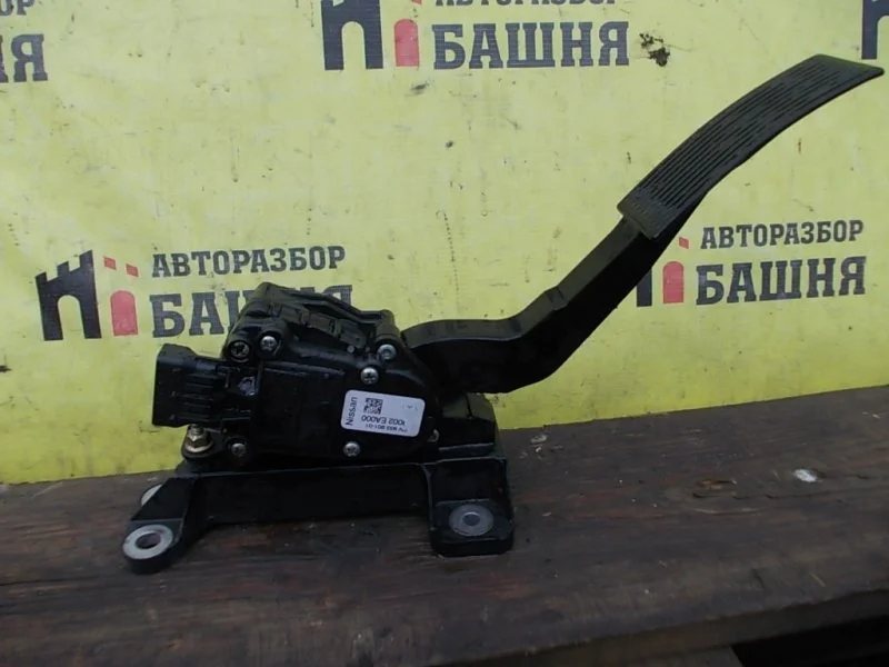 Педаль газа Nissan Pathfinder 18002EB400 R51