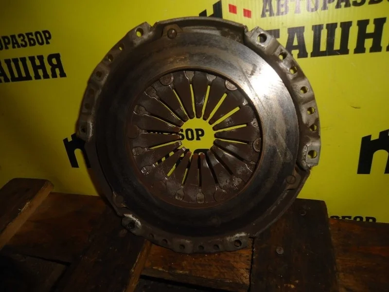 Корзина сцепления Skoda Octavia 03C141025D