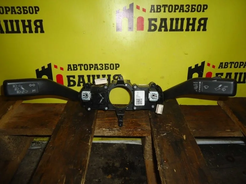 Подрулевой переключатель дворников Skoda Octavia 5A