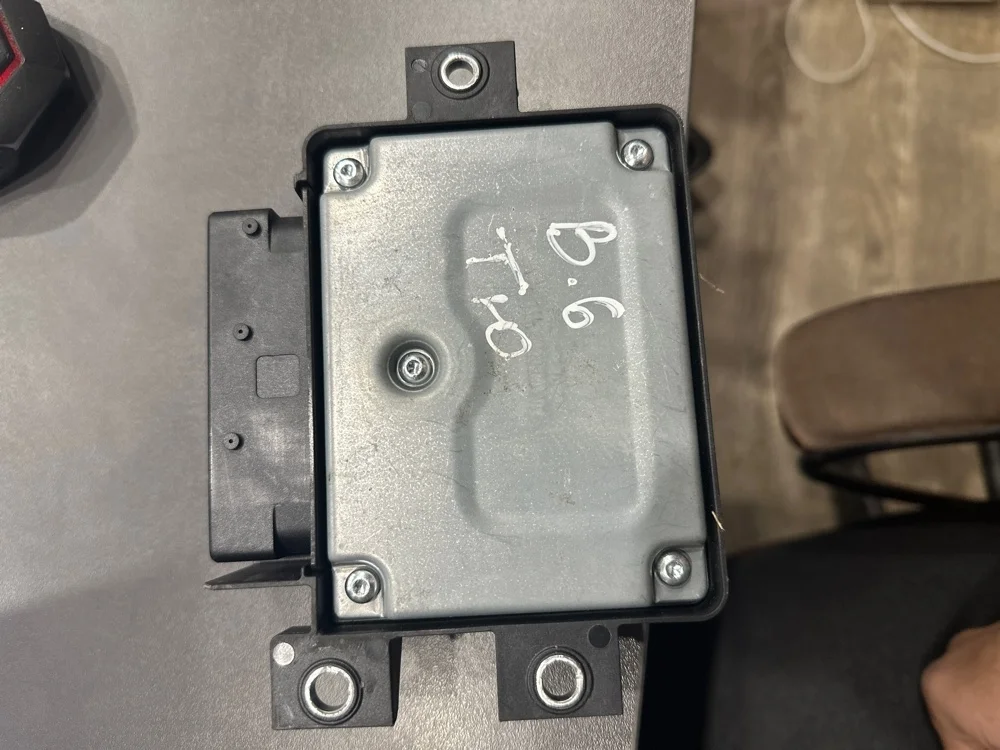 Блок управления Volkswagen Passat 3C8907801B B6
